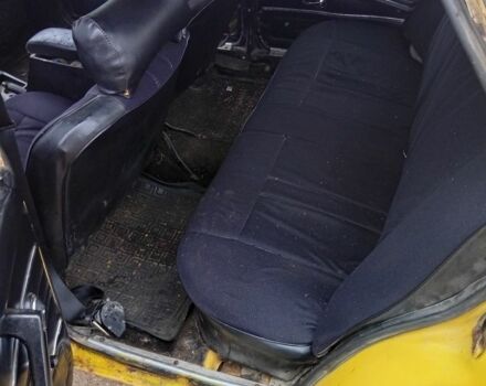 Оранжевый ВАЗ 2106, объемом двигателя 1 л и пробегом 150 тыс. км за 600 $, фото 5 на Automoto.ua