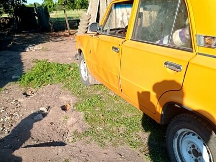 Помаранчевий ВАЗ 2106, об'ємом двигуна 1.3 л та пробігом 111 тис. км за 500 $, фото 1 на Automoto.ua