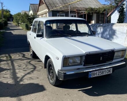ВАЗ 2107 1984 в Березовке на Automoto.ua Белый ВАЗ 2107, объемом двигателя 1.5 л и пробегом 100 тыс. км за 850 $, фото 1 на Automoto.ua