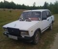 Белый ВАЗ 2107, объемом двигателя 1 л и пробегом 30 тыс. км за 700 $, фото 1 на Automoto.ua