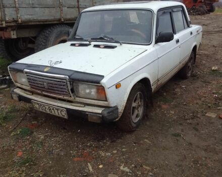 Белый ВАЗ 2107, объемом двигателя 0 л и пробегом 1000 тыс. км за 403 $, фото 1 на Automoto.ua