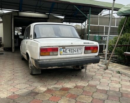 Белый ВАЗ 2107, объемом двигателя 1.5 л и пробегом 150 тыс. км за 400 $, фото 2 на Automoto.ua