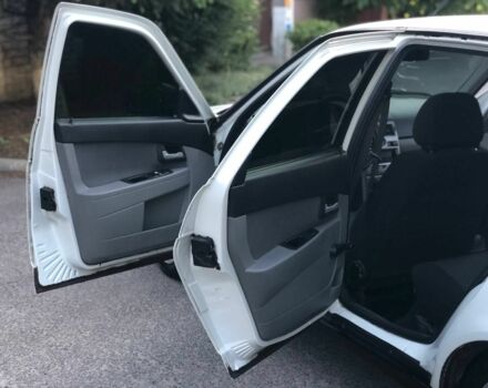 Белый ВАЗ 2107, объемом двигателя 1.6 л и пробегом 16 тыс. км за 4000 $, фото 23 на Automoto.ua