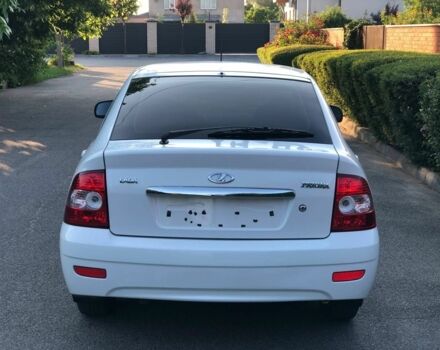 Белый ВАЗ 2107, объемом двигателя 1.6 л и пробегом 16 тыс. км за 4000 $, фото 4 на Automoto.ua