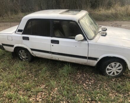 Білий ВАЗ 2107, об'ємом двигуна 1.5 л та пробігом 1 тис. км за 591 $, фото 3 на Automoto.ua