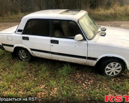 Белый ВАЗ 2107, объемом двигателя 1.5 л и пробегом 138 тыс. км за 590 $, фото 3 на Automoto.ua