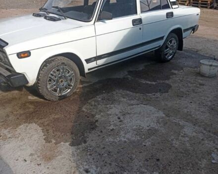 ВАЗ 2107 1978 в Первомайск на Automoto.ua Белый ВАЗ 2107, объемом двигателя 1.5 л и пробегом 3 тыс. км за 1000 $, фото 2 на Automoto.ua