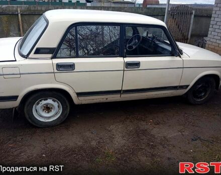 Белый ВАЗ 2107, объемом двигателя 13 л и пробегом 0 тыс. км за 450 $, фото 1 на Automoto.ua