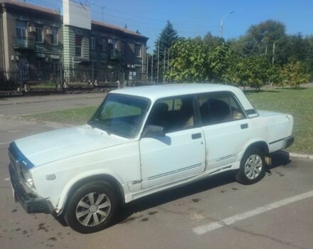 Белый ВАЗ 2107, объемом двигателя 1.5 л и пробегом 490 тыс. км за 839 $, фото 4 на Automoto.ua