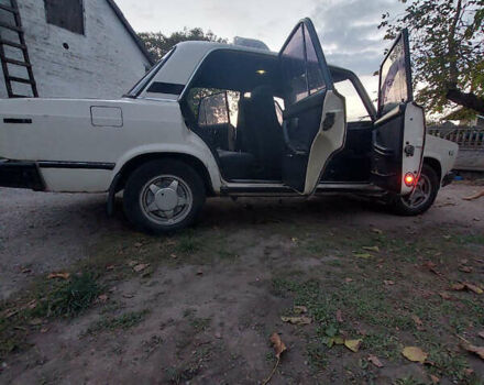 Белый ВАЗ 2107, объемом двигателя 1.5 л и пробегом 50 тыс. км за 770 $, фото 7 на Automoto.ua