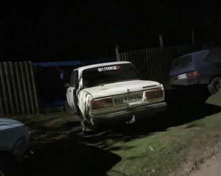 Белый ВАЗ 2107, объемом двигателя 1.5 л и пробегом 50 тыс. км за 750 $, фото 4 на Automoto.ua