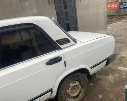 ВАЗ 2107 1984 в Звенигородка на Automoto.ua Белый ВАЗ 2107, объемом двигателя 1.6 л и пробегом 50 тыс. км за 650 $, фото 9 на Automoto.ua