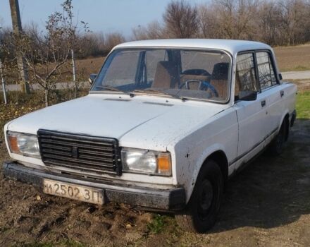 Белый ВАЗ 2107, объемом двигателя 1.3 л и пробегом 777 тыс. км за 239 $, фото 1 на Automoto.ua