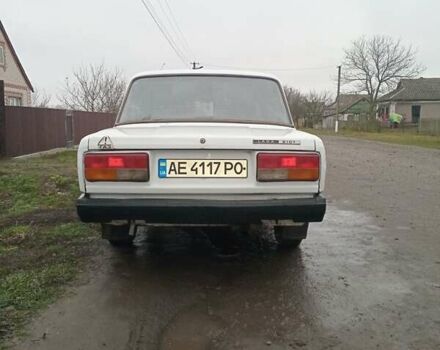 Белый ВАЗ 2107, объемом двигателя 1.5 л и пробегом 80 тыс. км за 710 $, фото 2 на Automoto.ua