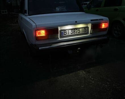 Белый ВАЗ 2107, объемом двигателя 1.5 л и пробегом 25 тыс. км за 1068 $, фото 5 на Automoto.ua