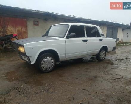 Белый ВАЗ 2107, объемом двигателя 1.5 л и пробегом 111 тыс. км за 353 $, фото 7 на Automoto.ua