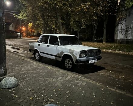 ВАЗ 2107 1985 в Барышевке на Automoto.ua Белый ВАЗ 2107, объемом двигателя 1.3 л и пробегом 40 тыс. км за 595 $, фото 2 на Automoto.ua