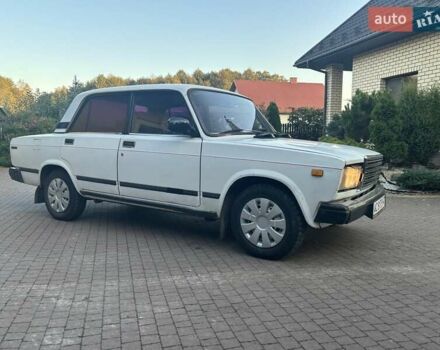 Белый ВАЗ 2107, объемом двигателя 1.2 л и пробегом 288 тыс. км за 800 $, фото 2 на Automoto.ua