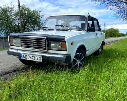 Белый ВАЗ 2107, объемом двигателя 1.3 л и пробегом 100 тыс. км за 800 $, фото 6 на Automoto.ua