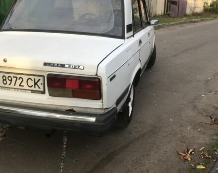 ВАЗ 2107 1986 в Славянске на Automoto.ua Белый ВАЗ 2107, объемом двигателя 1.5 л и пробегом 3 тыс. км за 600 $, фото 4 на Automoto.ua