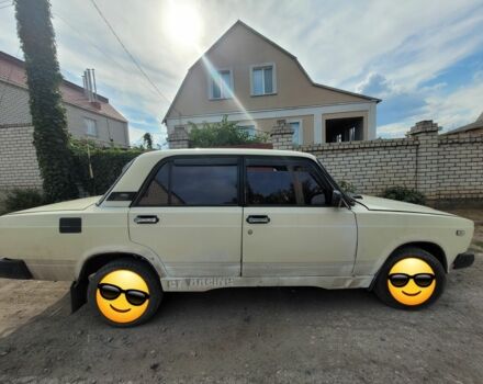 Белый ВАЗ 2107, объемом двигателя 0 л и пробегом 1 тыс. км за 800 $, фото 2 на Automoto.ua