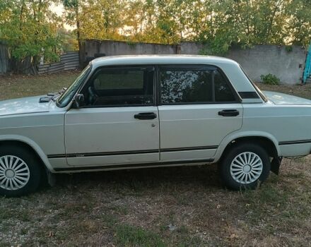 ВАЗ 2107 1987 в Днепре (Днепропетровске) на Automoto.ua Белый ВАЗ 2107, объемом двигателя 1.5 л и пробегом 69 тыс. км за 1084 $, фото 4 на Automoto.ua
