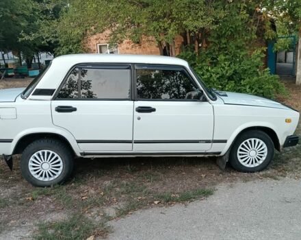 ВАЗ 2107 1987 в Днепре (Днепропетровске) на Automoto.ua Белый ВАЗ 2107, объемом двигателя 1.5 л и пробегом 69 тыс. км за 1084 $, фото 2 на Automoto.ua