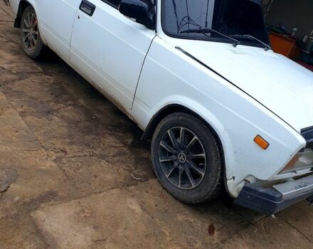 Белый ВАЗ 2107, объемом двигателя 1.5 л и пробегом 0 тыс. км за 1400 $, фото 2 на Automoto.ua