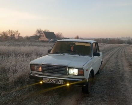 Білий ВАЗ 2107, об'ємом двигуна 1.5 л та пробігом 279 тис. км за 597 $, фото 1 на Automoto.ua