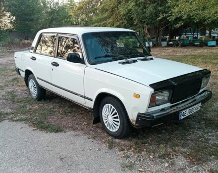 ВАЗ 2107 1987 в Днепре (Днепропетровске) на Automoto.ua Белый ВАЗ 2107, объемом двигателя 1.5 л и пробегом 69 тыс. км за 1084 $, фото 5 на Automoto.ua