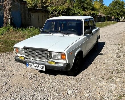 ВАЗ 2107 1987 в Кропивницком (Кировограде) на Automoto.ua Белый ВАЗ 2107, объемом двигателя 1.5 л и пробегом 67 тыс. км за 650 $, фото 1 на Automoto.ua