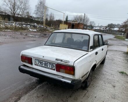 Белый ВАЗ 2107, объемом двигателя 1.5 л и пробегом 1 тыс. км за 448 $, фото 1 на Automoto.ua