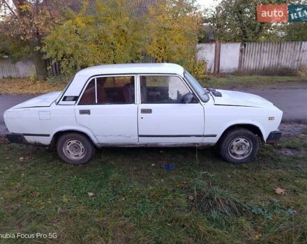 Белый ВАЗ 2107, объемом двигателя 1.3 л и пробегом 613 тыс. км за 545 $, фото 3 на Automoto.ua