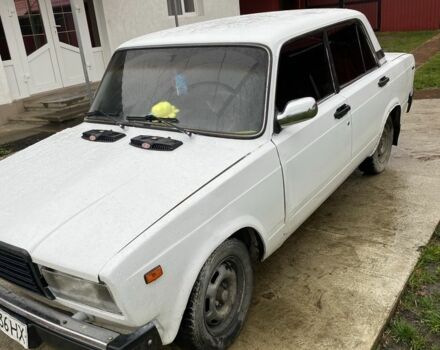 Белый ВАЗ 2107, объемом двигателя 1.5 л и пробегом 3 тыс. км за 600 $, фото 2 на Automoto.ua