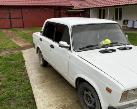 Белый ВАЗ 2107, объемом двигателя 1.5 л и пробегом 3 тыс. км за 600 $, фото 1 на Automoto.ua