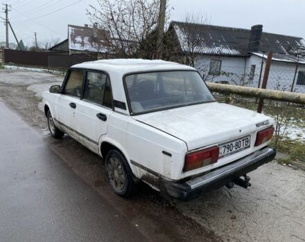 Белый ВАЗ 2107, объемом двигателя 1.5 л и пробегом 1 тыс. км за 448 $, фото 5 на Automoto.ua
