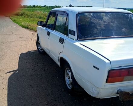 Белый ВАЗ 2107, объемом двигателя 1.5 л и пробегом 0 тыс. км за 670 $, фото 3 на Automoto.ua