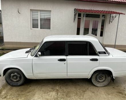 Белый ВАЗ 2107, объемом двигателя 1.5 л и пробегом 3 тыс. км за 600 $, фото 3 на Automoto.ua