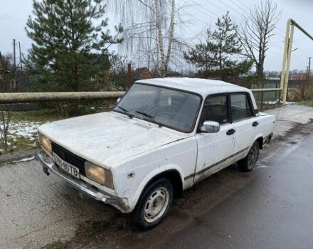 Белый ВАЗ 2107, объемом двигателя 1.5 л и пробегом 1 тыс. км за 448 $, фото 4 на Automoto.ua