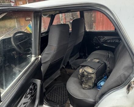 Белый ВАЗ 2107, объемом двигателя 1.5 л и пробегом 35 тыс. км за 710 $, фото 4 на Automoto.ua