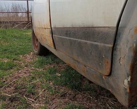 Белый ВАЗ 2107, объемом двигателя 1.5 л и пробегом 90 тыс. км за 312 $, фото 5 на Automoto.ua