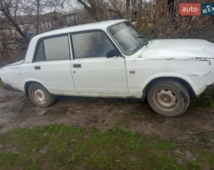 Белый ВАЗ 2107, объемом двигателя 1.29 л и пробегом 21 тыс. км за 479 $, фото 5 на Automoto.ua