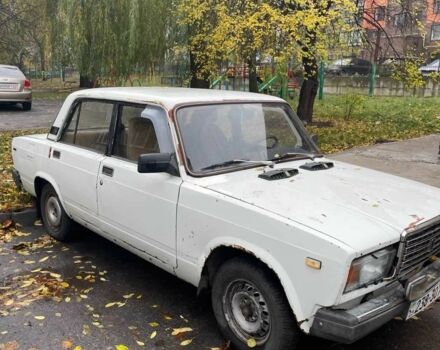 Белый ВАЗ 2107, объемом двигателя 1.5 л и пробегом 100 тыс. км за 835 $, фото 2 на Automoto.ua
