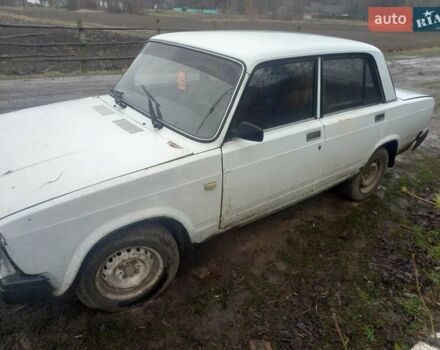 Белый ВАЗ 2107, объемом двигателя 1.29 л и пробегом 21 тыс. км за 479 $, фото 3 на Automoto.ua