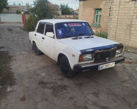 Белый ВАЗ 2107, объемом двигателя 1.5 л и пробегом 400 тыс. км за 672 $, фото 1 на Automoto.ua
