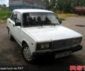 Белый ВАЗ 2107, объемом двигателя 1.5 л и пробегом 250 тыс. км за 700 $, фото 1 на Automoto.ua