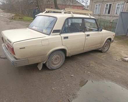 Білий ВАЗ 2107, об'ємом двигуна 1.3 л та пробігом 200 тис. км за 592 $, фото 2 на Automoto.ua