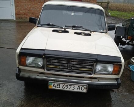 Белый ВАЗ 2107, объемом двигателя 1.5 л и пробегом 400 тыс. км за 800 $, фото 1 на Automoto.ua