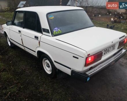 Белый ВАЗ 2107, объемом двигателя 1.5 л и пробегом 160 тыс. км за 950 $, фото 2 на Automoto.ua