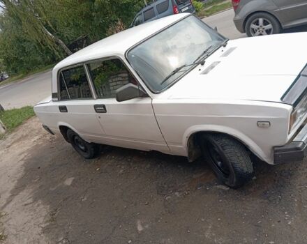 ВАЗ 2107 1989 в Бару на Automoto.ua Белый ВАЗ 2107, объемом двигателя 0 л и пробегом 100 тыс. км за 600 $, фото 9 на Automoto.ua